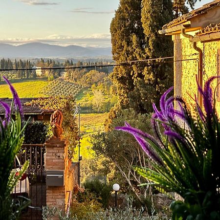 Lovely 2 Bedroom In San Gimignano Historic Center ภายนอก รูปภาพ