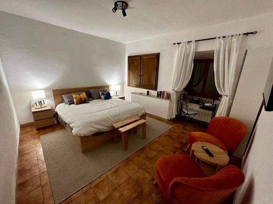 Lovely 2 Bedroom In San Gimignano Historic Center ภายนอก รูปภาพ