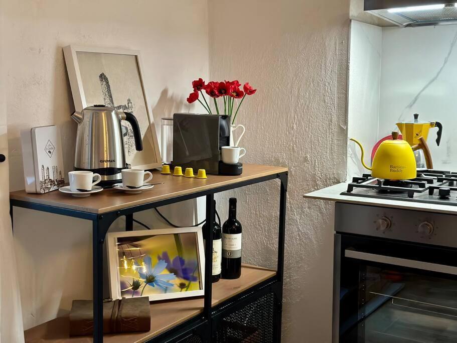 Lovely 2 Bedroom In San Gimignano Historic Center ภายนอก รูปภาพ