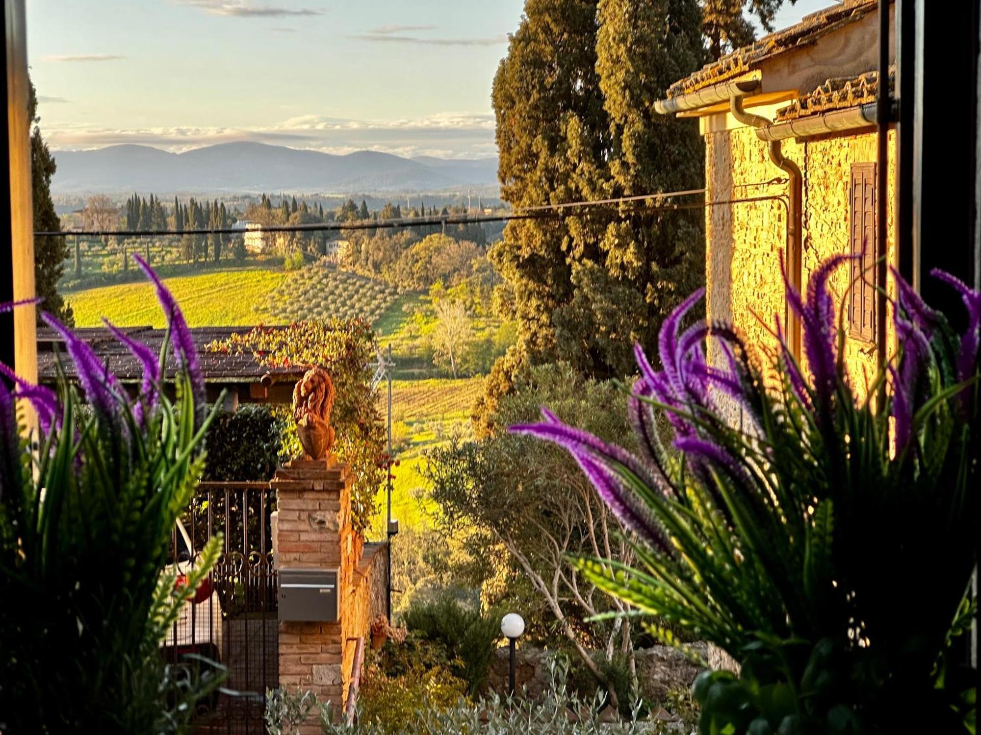 Lovely 2 Bedroom In San Gimignano Historic Center ภายนอก รูปภาพ