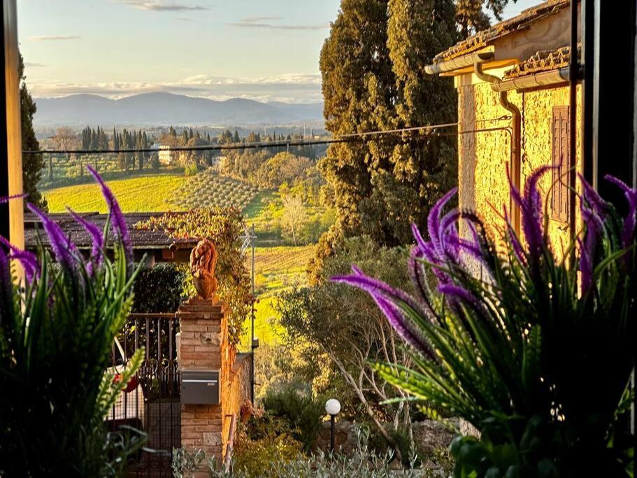 Lovely 2 Bedroom In San Gimignano Historic Center ภายนอก รูปภาพ